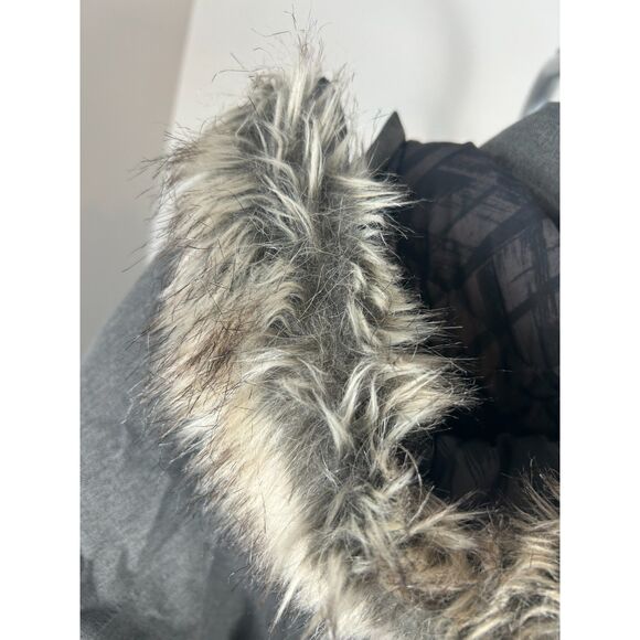 The North Face HyVent Arctic Parka Womens Size M Gray Goose Down Jacket Faux Fur - Picture 2 of 9